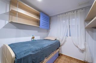 4-Bedroom Apartment in Estacion de Autobuses, Torrevieja - Image 20