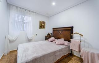 4-Bedroom Apartment in Estacion de Autobuses, Torrevieja - Image 22