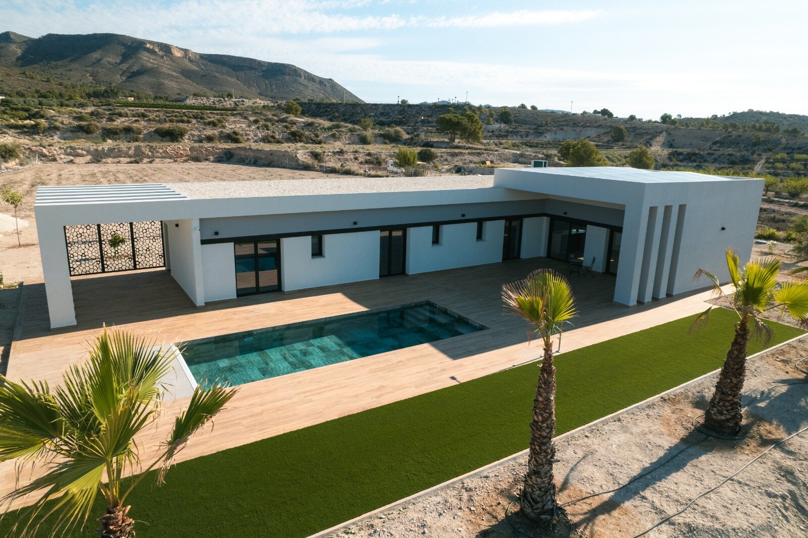 3-Bedroom Detached House in Pinoso - Image 24