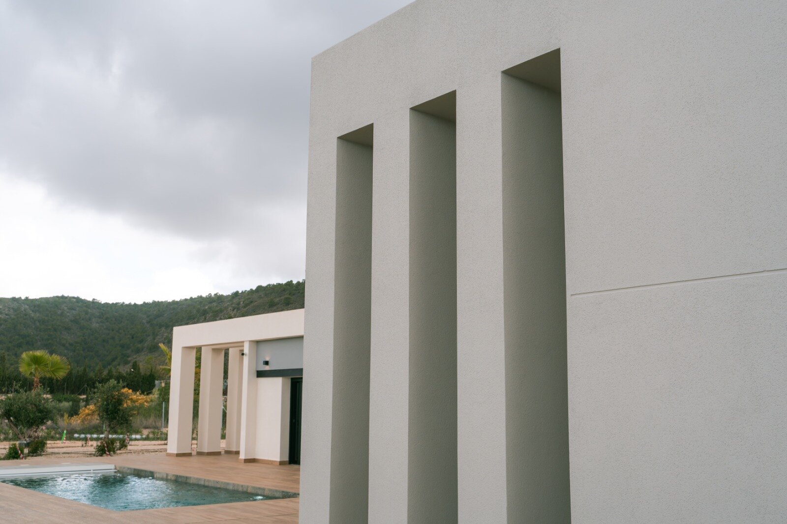 3-Bedroom Detached House in Pinoso - Image 8