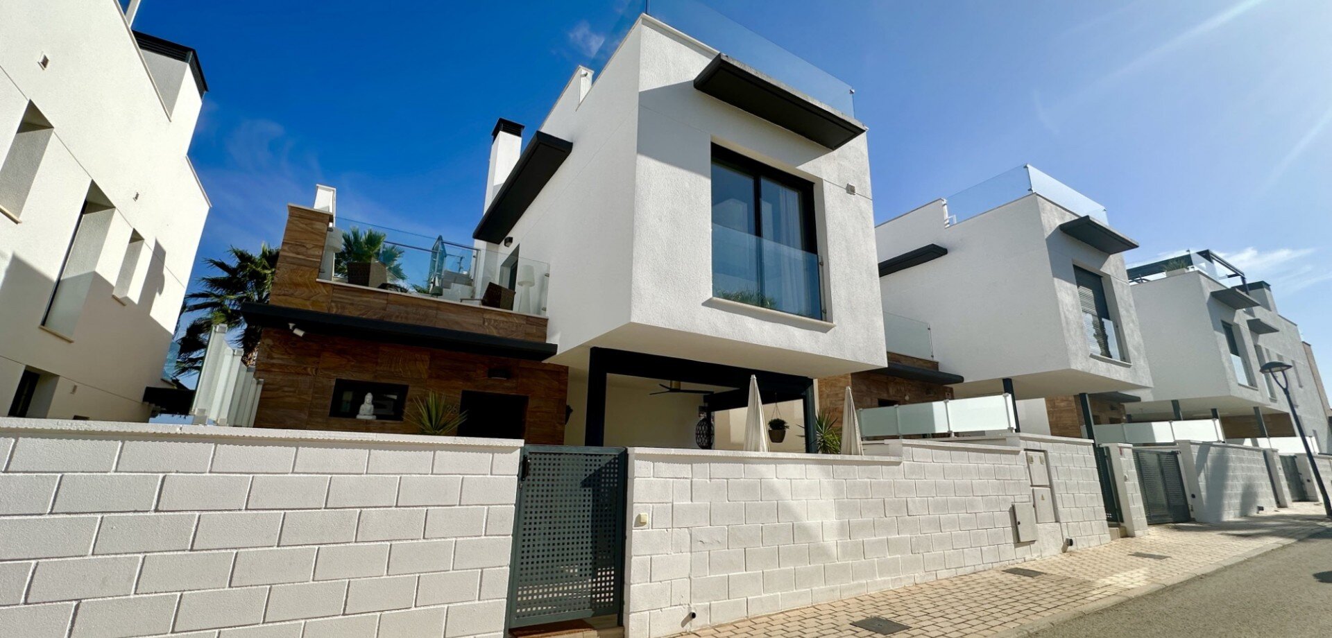 3-Bedroom Villa in Orihuela Costa - Image 27