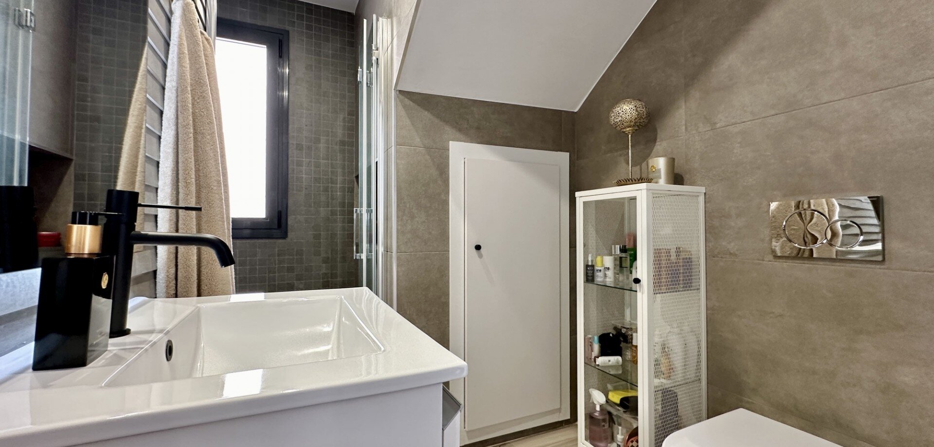 3-Bedroom Villa in Orihuela Costa - Image 8