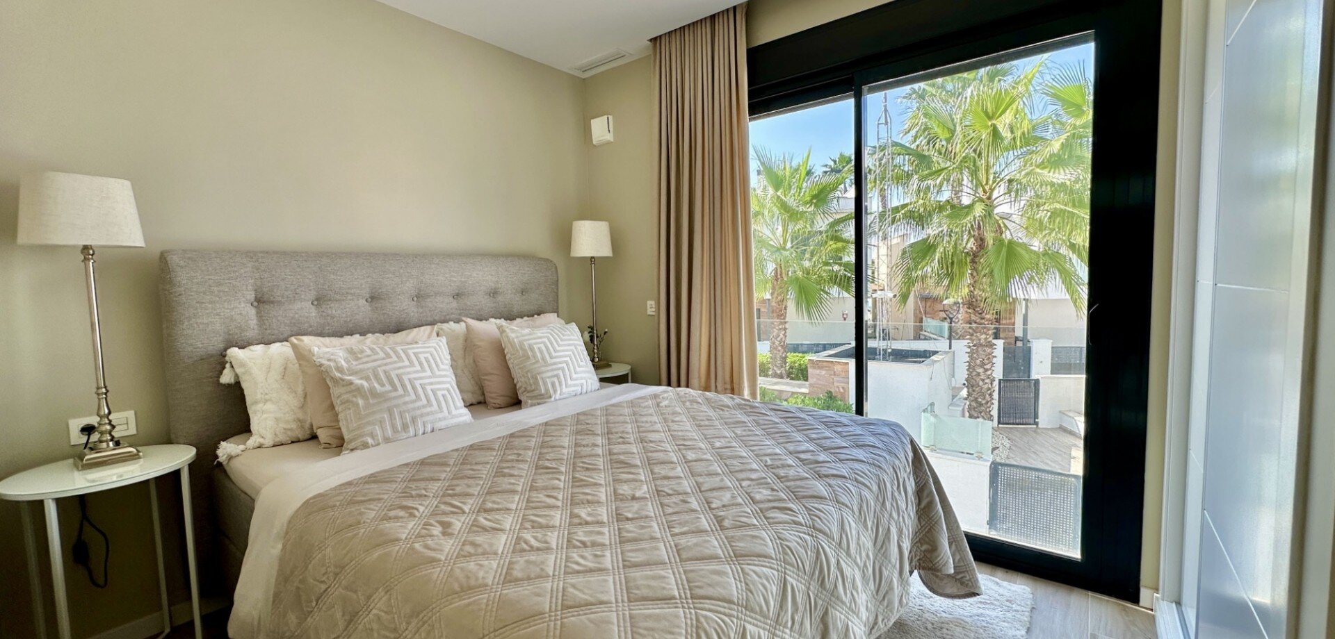 3-Bedroom Villa in Orihuela Costa - Image 9