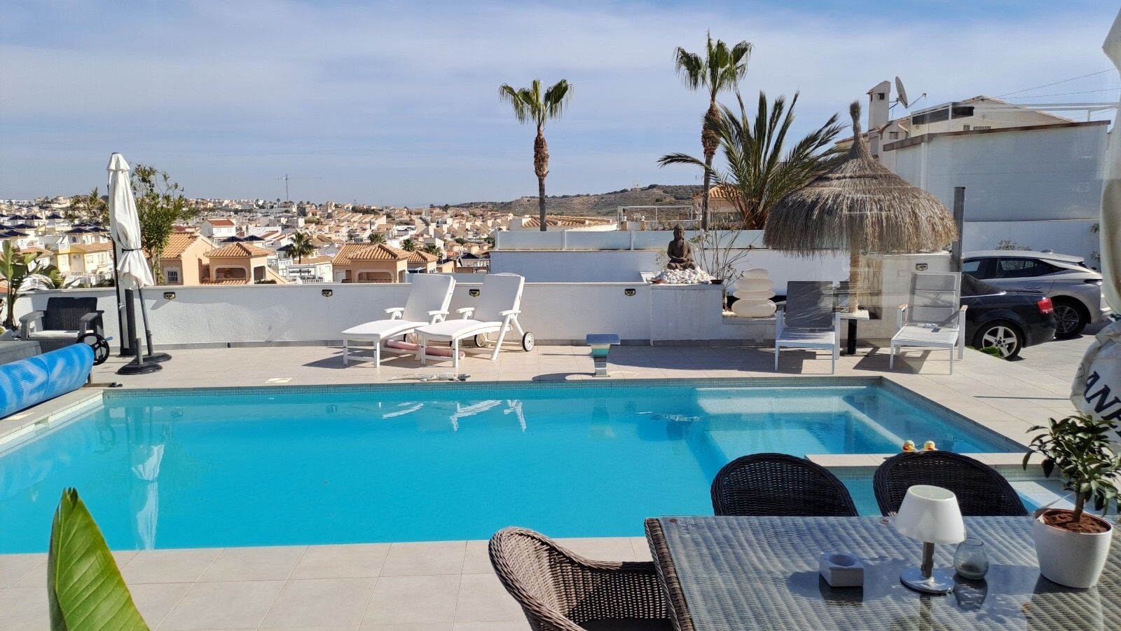 6-Bedroom Villa in La Marquesa, Rojales - Image 2