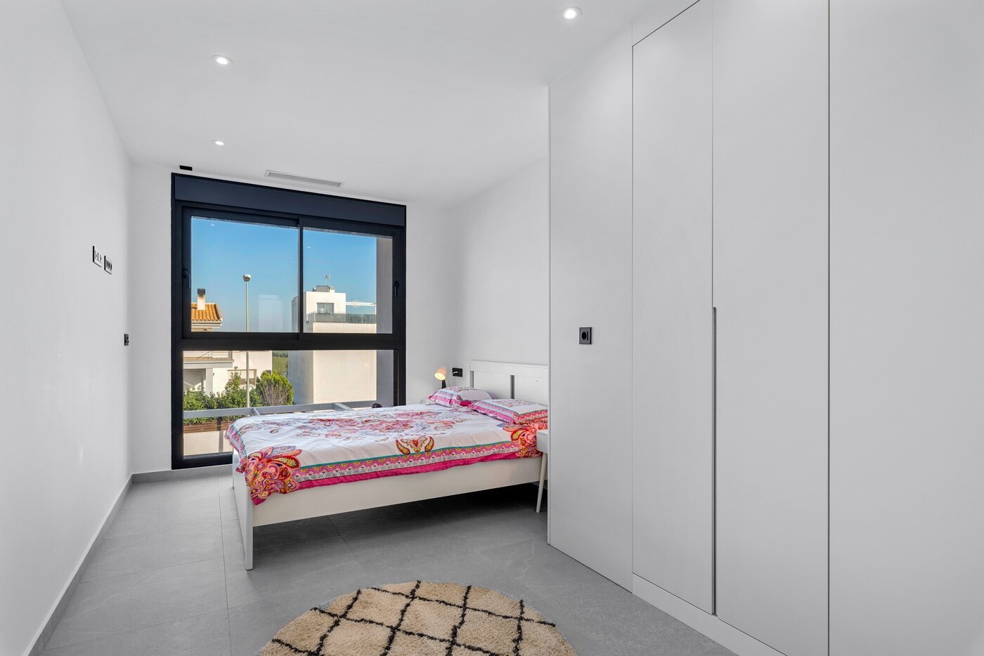 4-Bedroom Villa in Rojales - Image 12