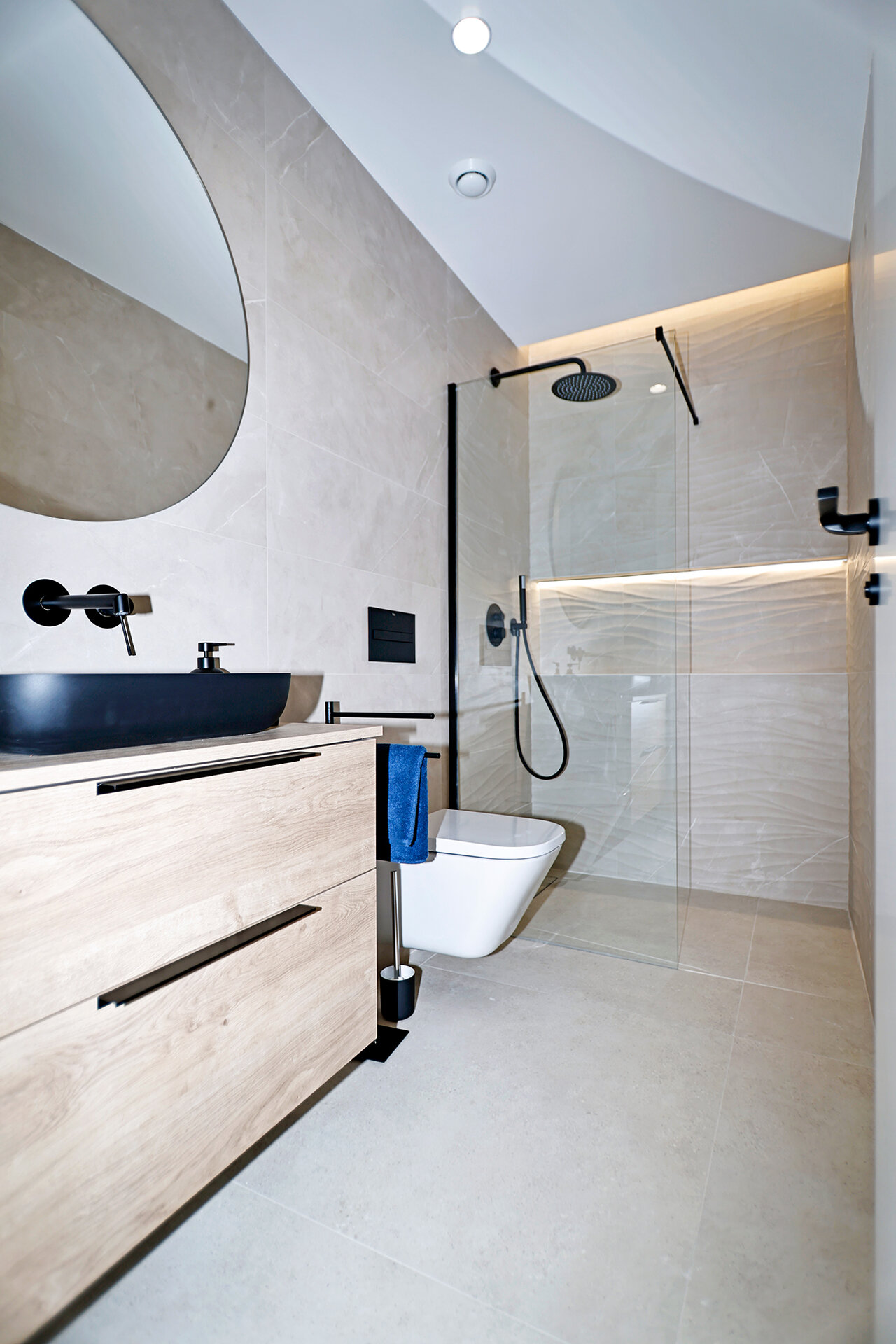 3-Bedroom Detached House in Molina de Segura - Image 2