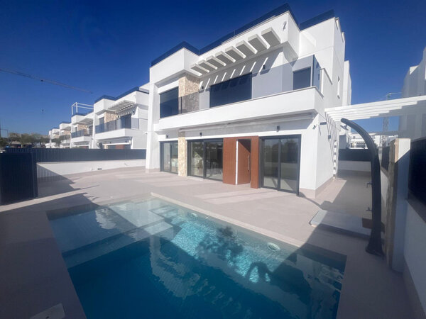 3 magamistuba - Villa - Dolores de Pacheco-Santa Rosalía Los Alcázares
