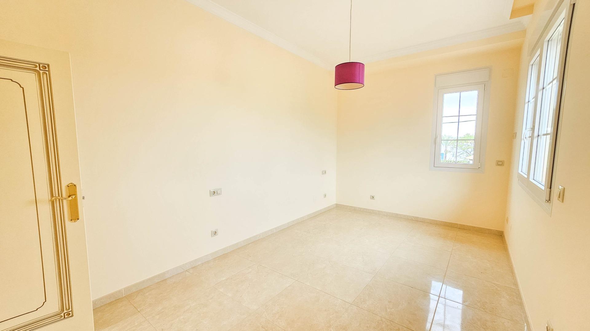 7-Bedroom Villa in Cabo Roig - Image 10