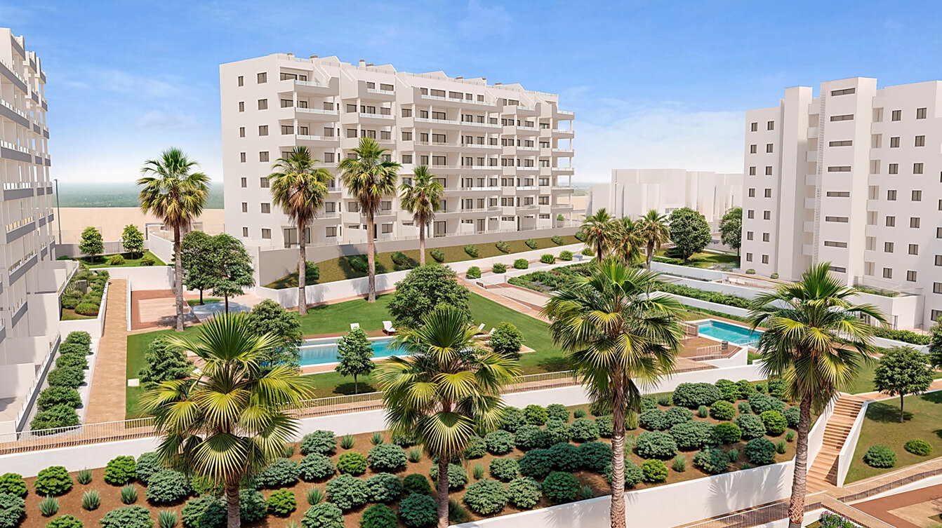 3-Bedroom Ground Floor Apartment in San Miguel de Salinas - Image 2