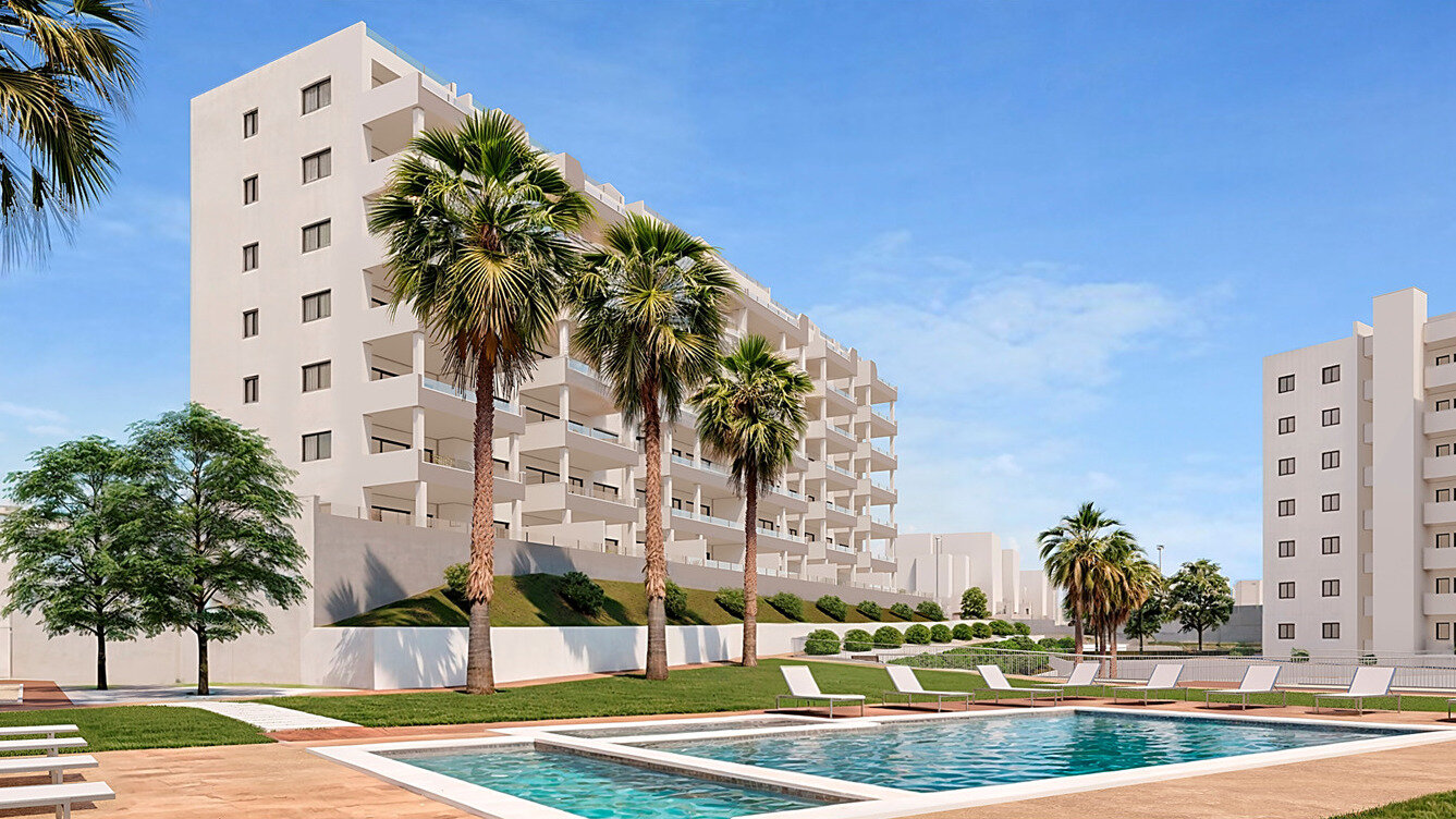 3-Bedroom Ground Floor Apartment in San Miguel de Salinas - Image 3