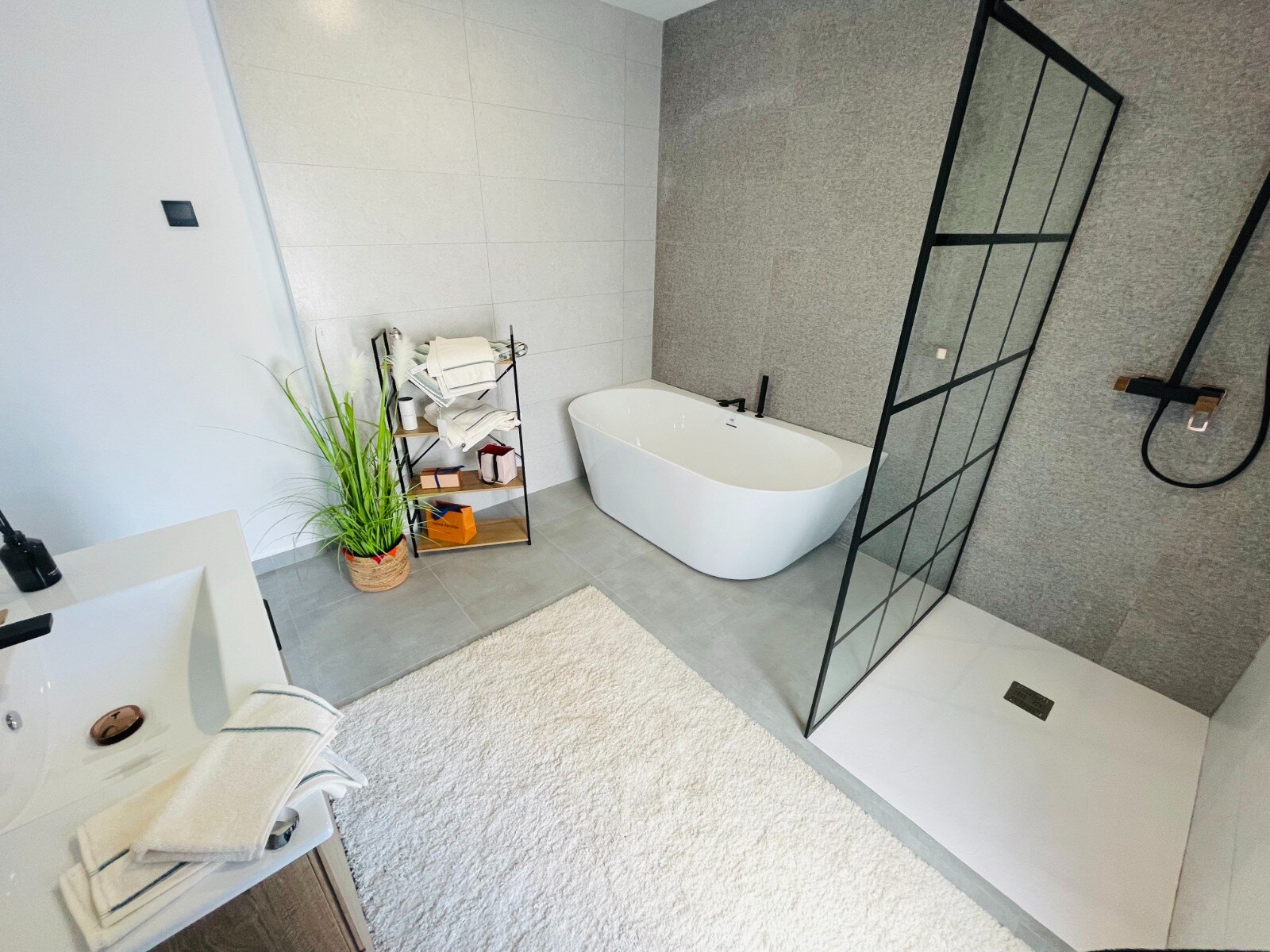 5-Bedroom Detached House in Torrevieja - Image 24