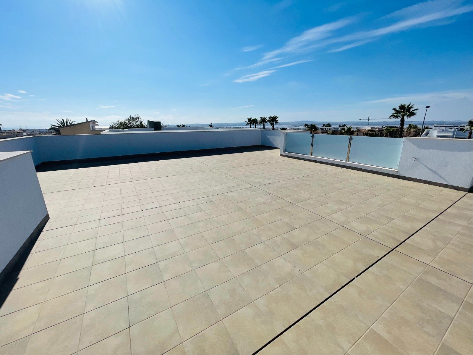 Chalet independiente de 5 Dormitorios en, Torrevieja - Image 5