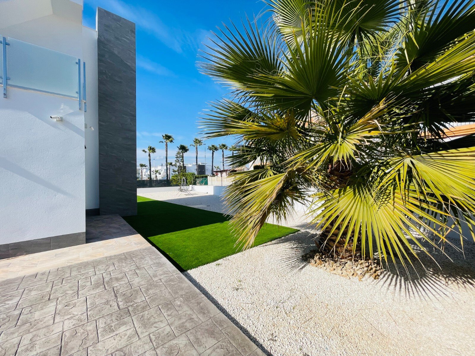 5-Bedroom Detached House in Torrevieja - Image 6