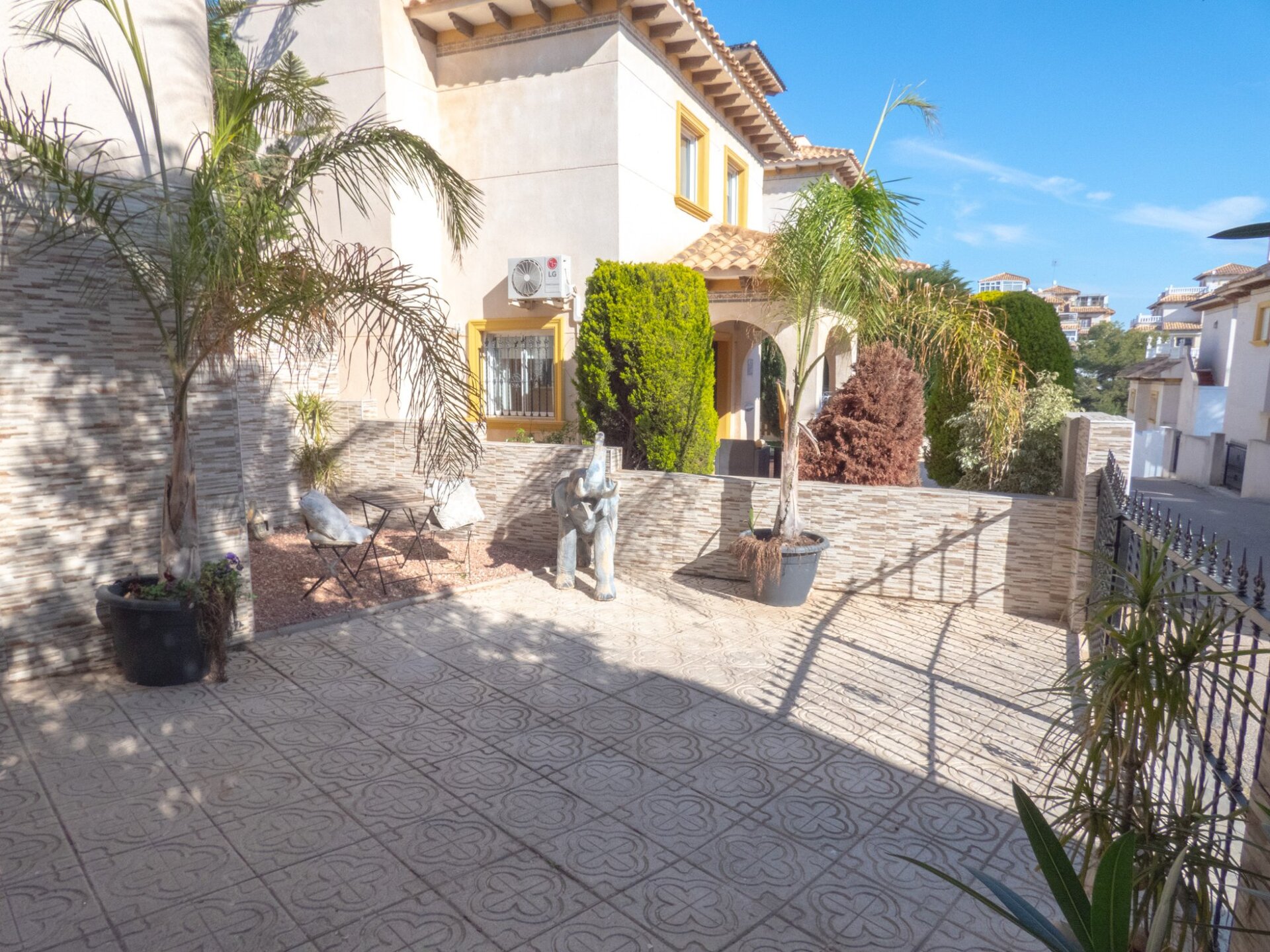 Villa met 4 Slaapkamers in Playa Flamenca, Orihuela Costa - Image 22