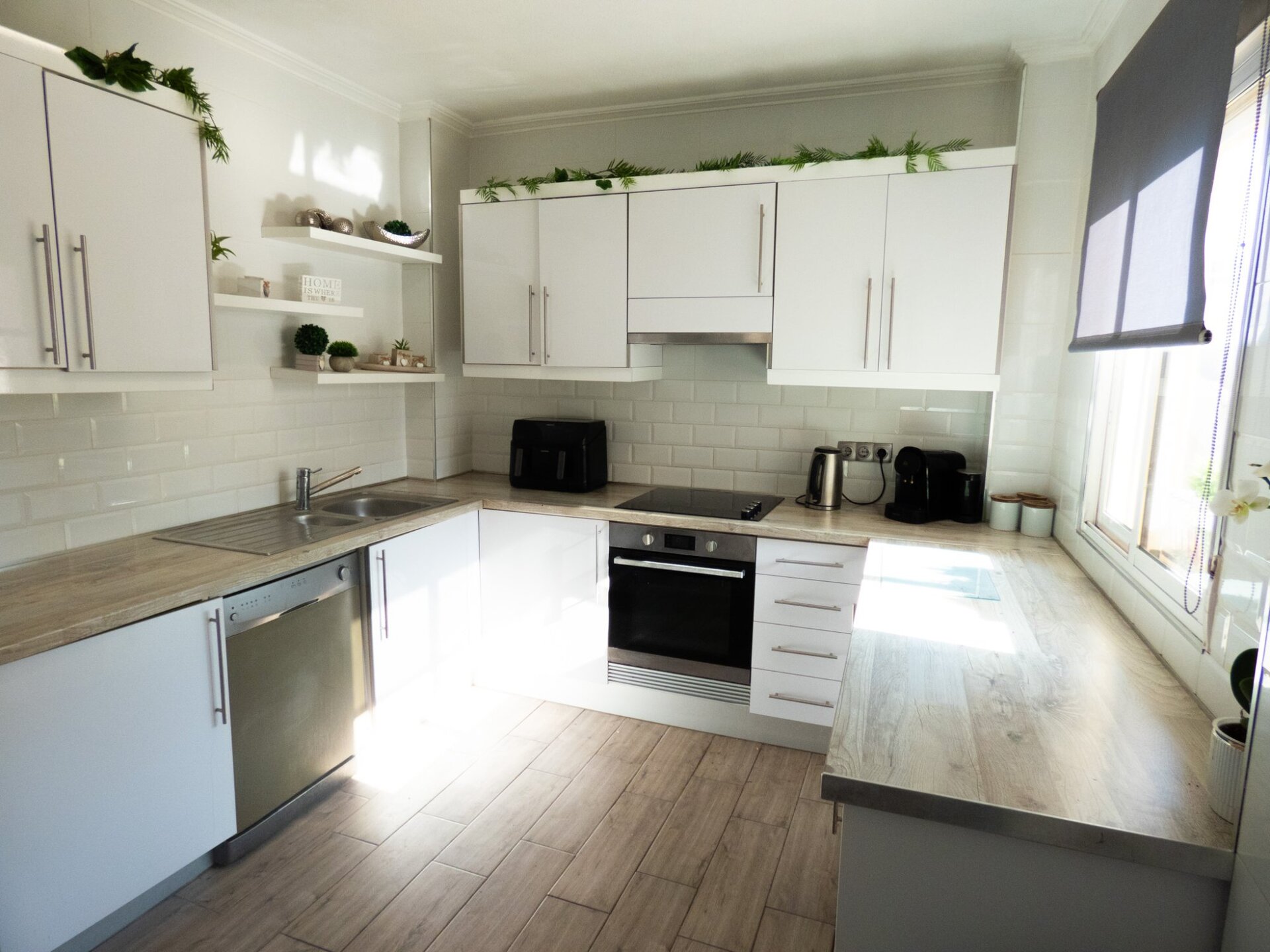 Villa met 4 Slaapkamers in Playa Flamenca, Orihuela Costa - Image 4