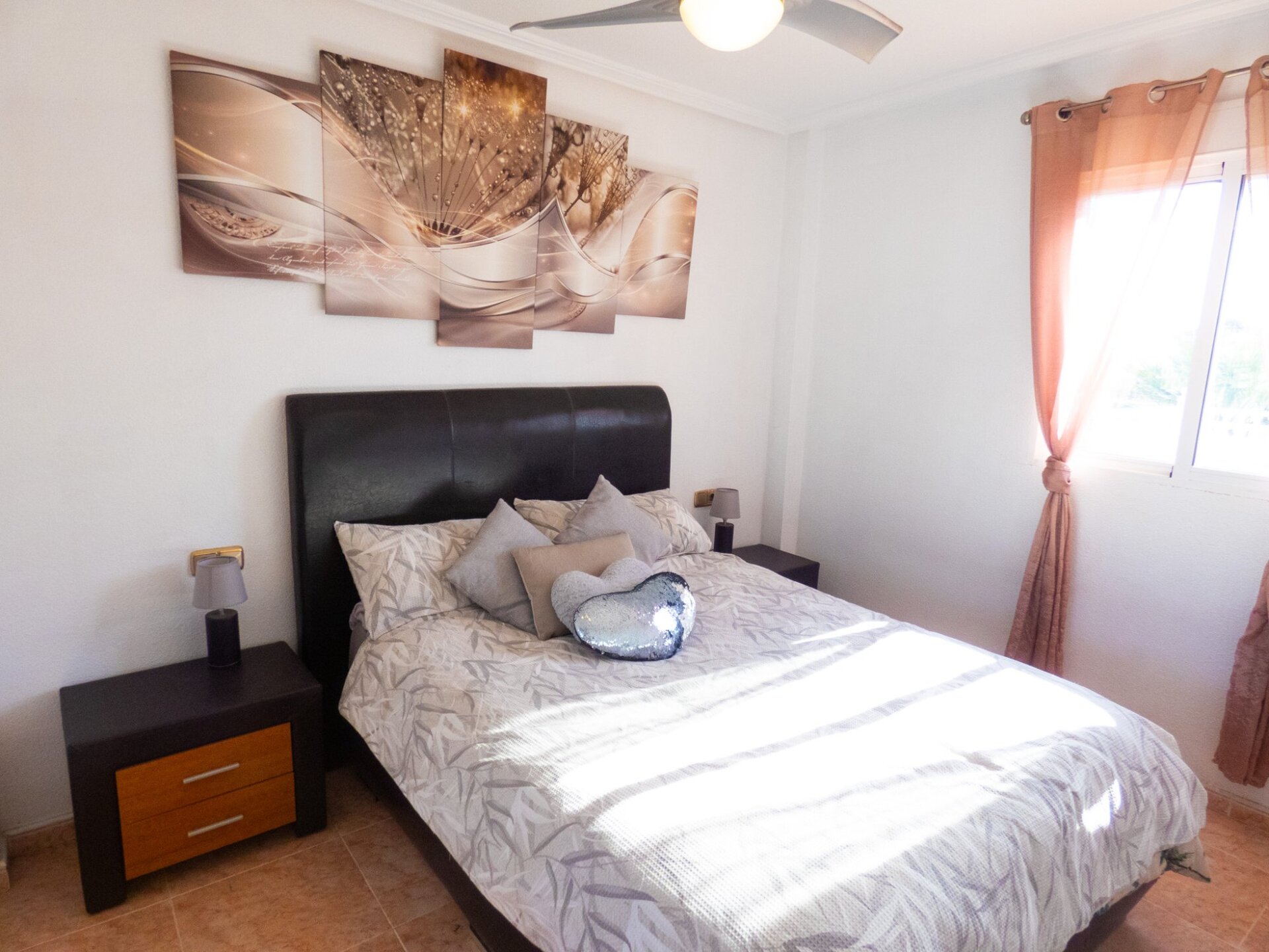 Villa met 4 Slaapkamers in Playa Flamenca, Orihuela Costa - Image 8