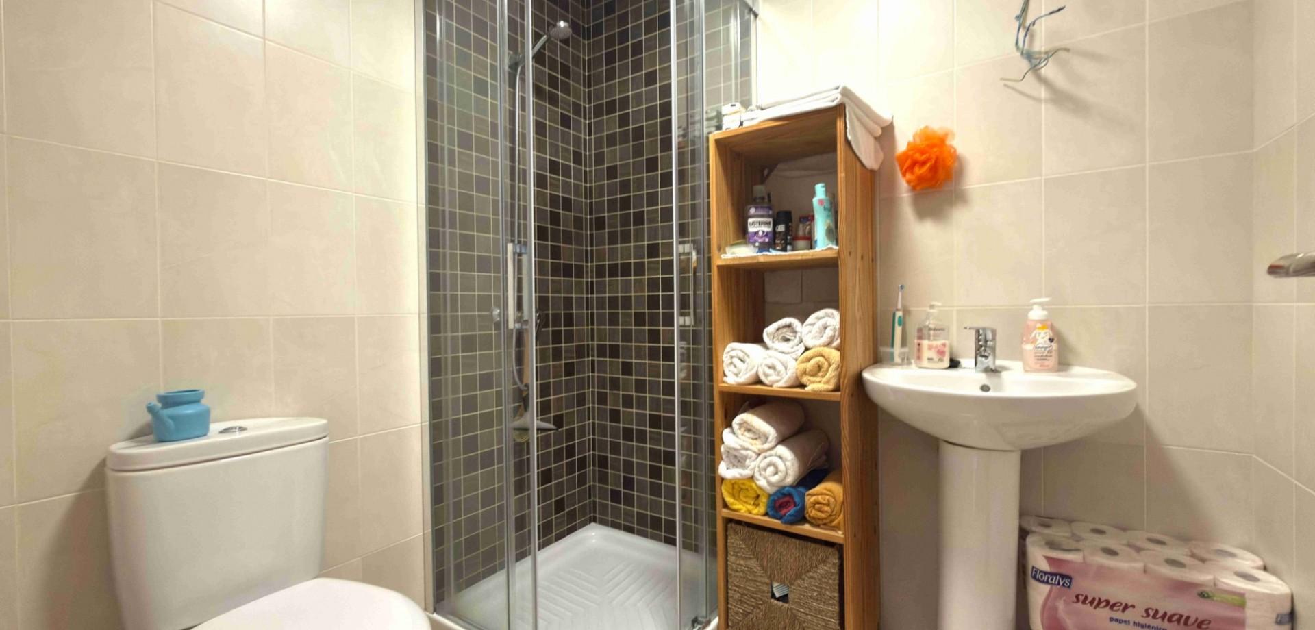 2-Bedroom Apartment in Pueblo 9, San Miguel de Salinas - Image 16