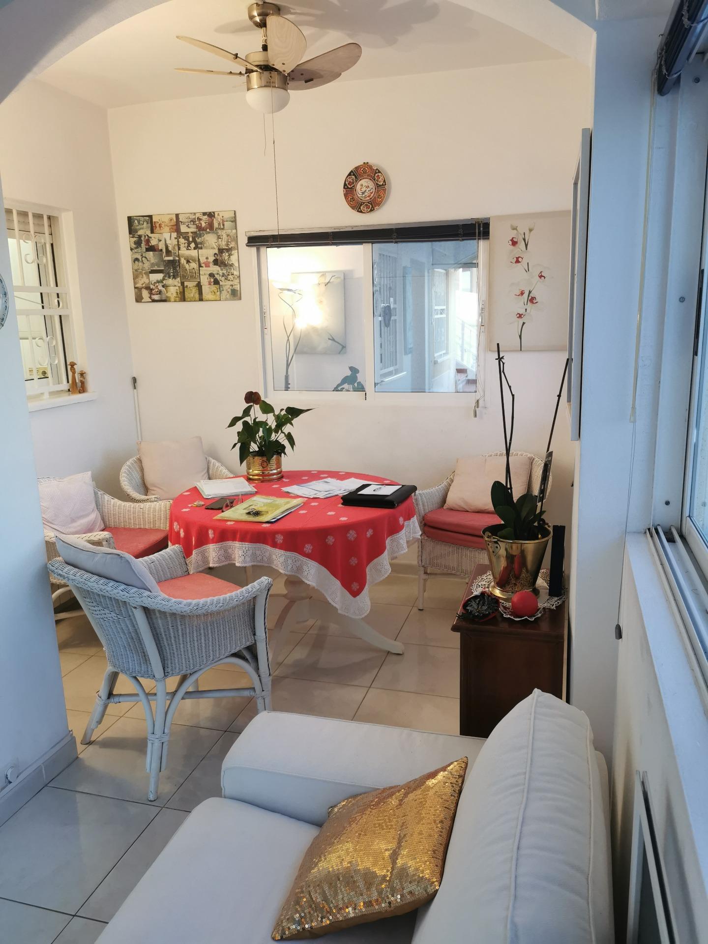 5-Bedroom Villa in Orihuela Costa - Image 11