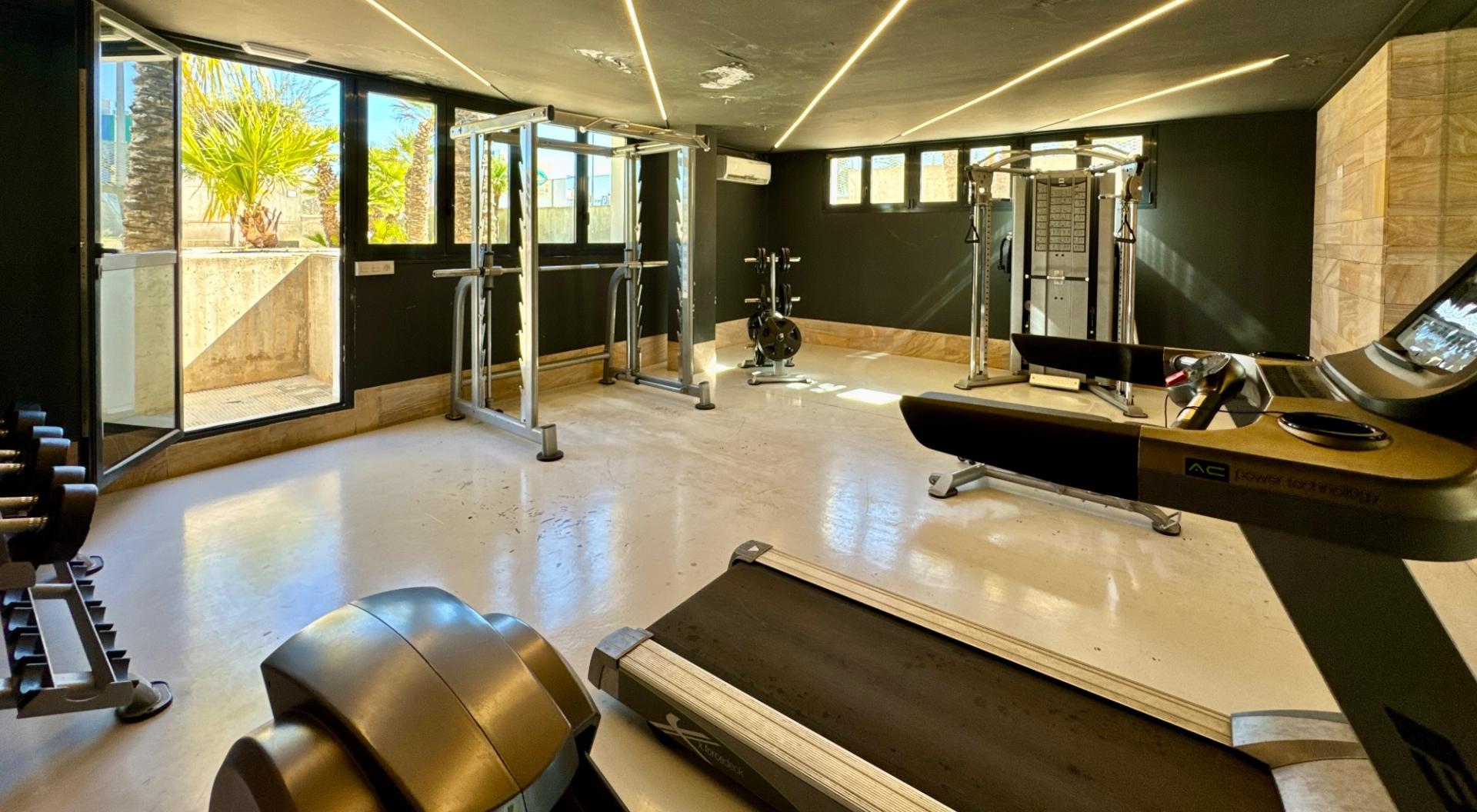 2-Bedroom Apartment in Pilar de la Horadada - Image 33