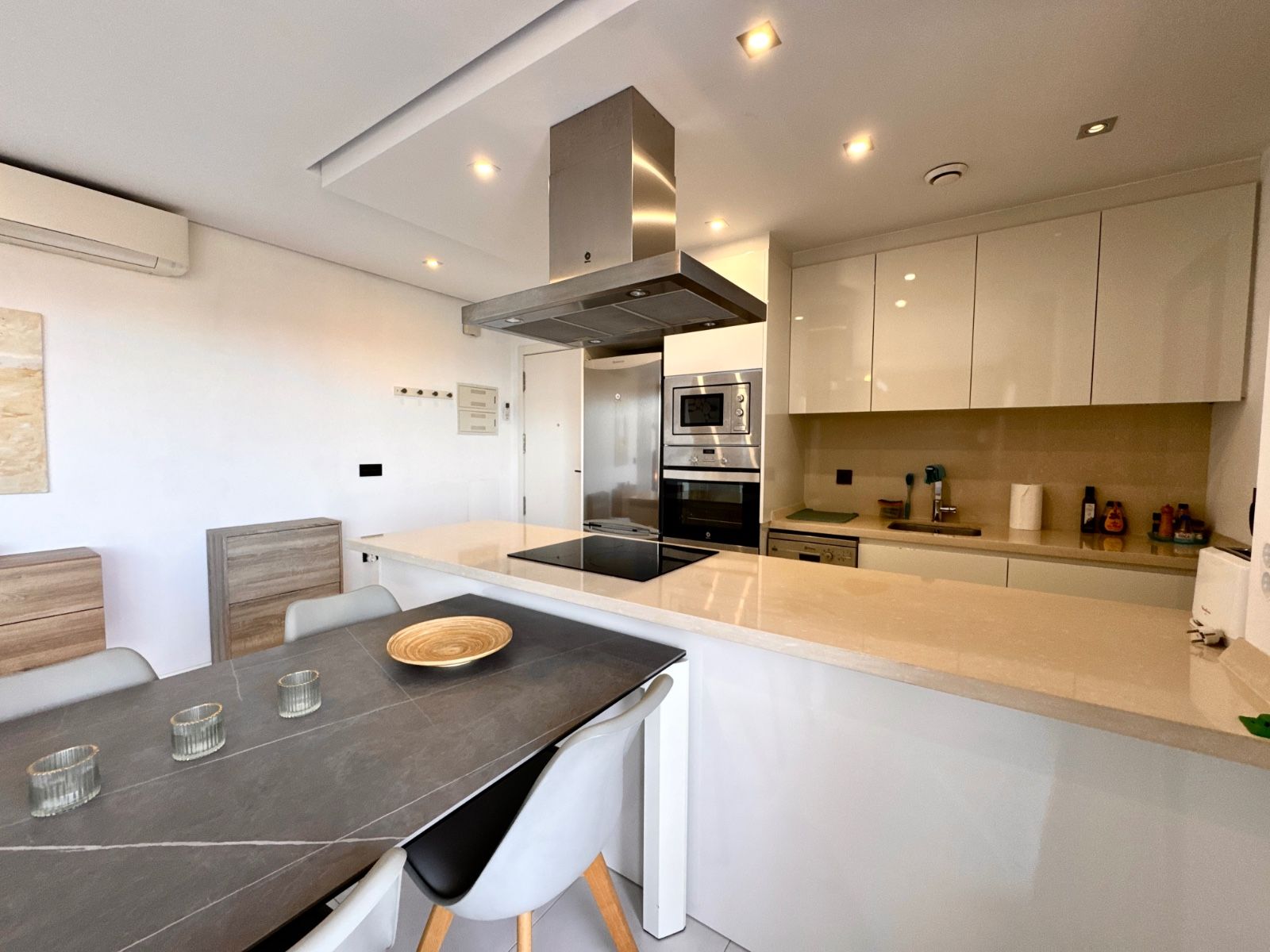 2-Bedroom Apartment in Pilar de la Horadada - Image 6