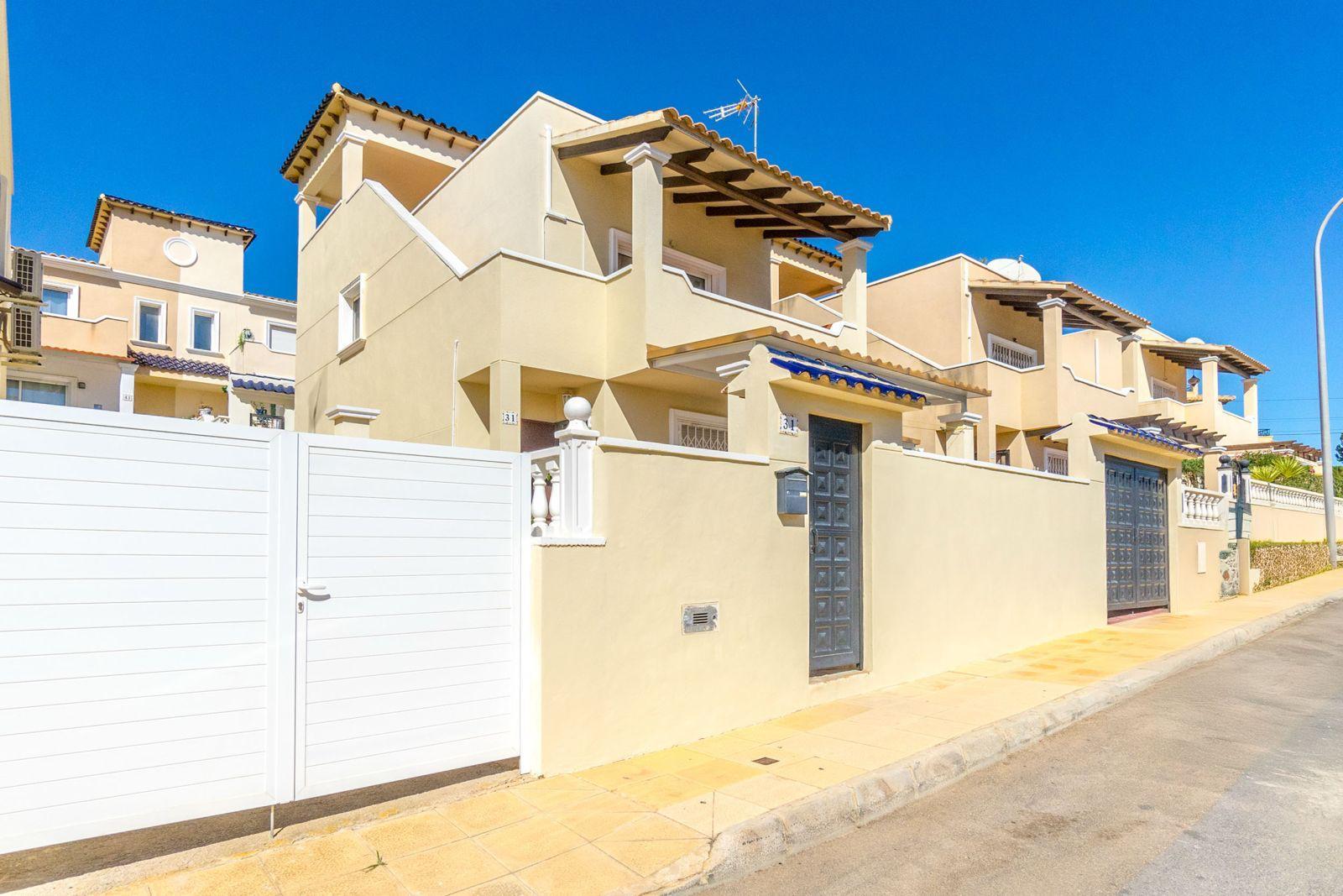 3-Bedroom House in Las Filipinas, San Miguel de Salinas - Image 1